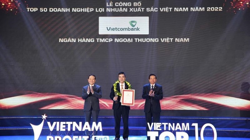 Vietcombank dẫn đầu các ngân hàng trong top 10 doanh nghiệp lợi nhuận lớn nhất Việt Nam -0