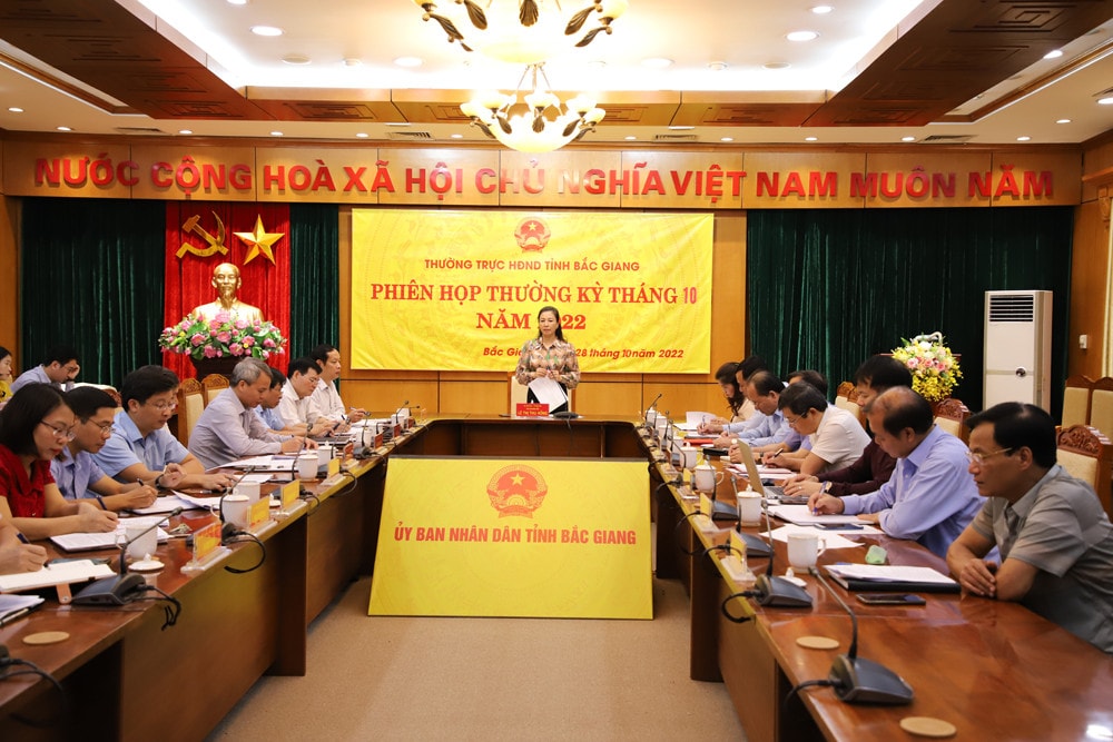 Tại phiên họp thường kỳ tháng 10.2022, Thường trực HĐND Bắc Giang dự kiến sẽ ban hành Nghị quyết về chất vấn và trả lời chất vấn tại kỳ họp thường kỳ cuối năm - ẢNH VÂN ANH