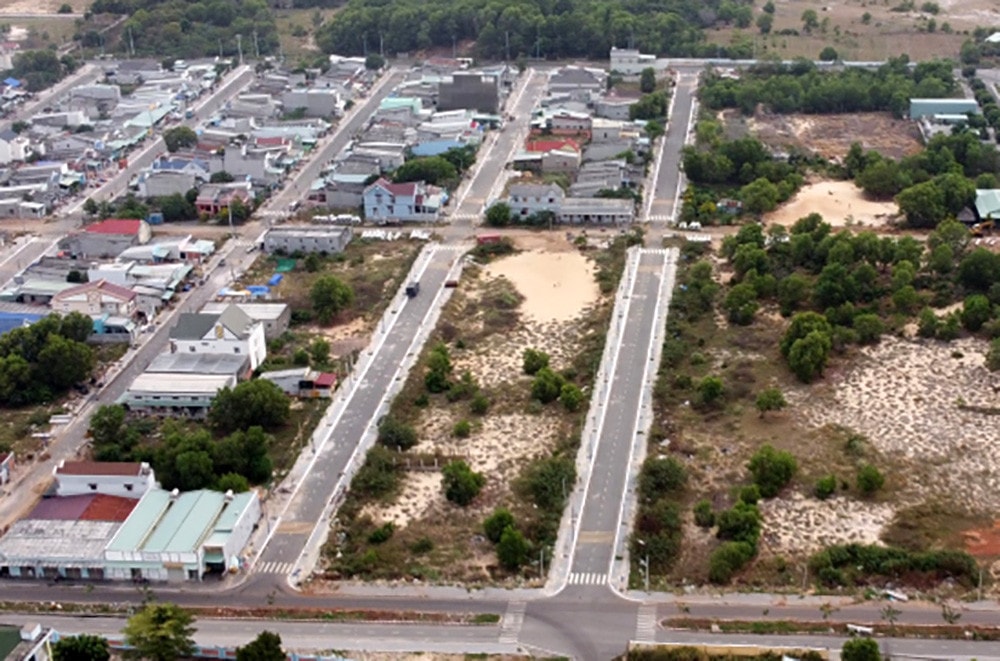 Giao đất không qua đấu giá, nguyên Chủ tịch UBND huyện cùng nhiều cán bộ bị khởi tố