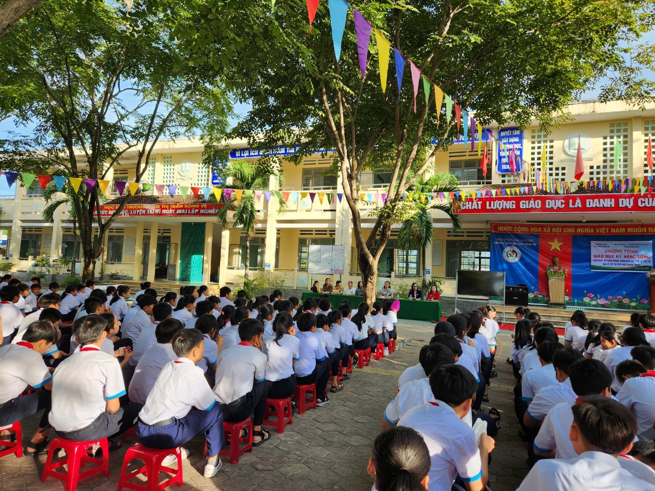 Vì sao bạo lực học đường ngày càng tăng? -0