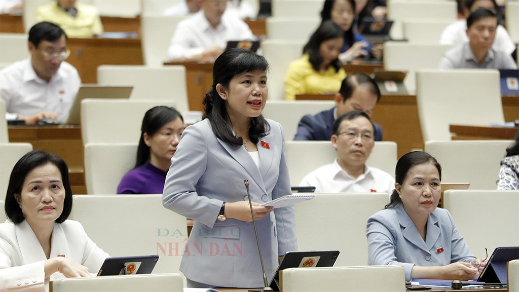 Xây dựng đội ngũ cán bộ, phải chống tư tưởng 