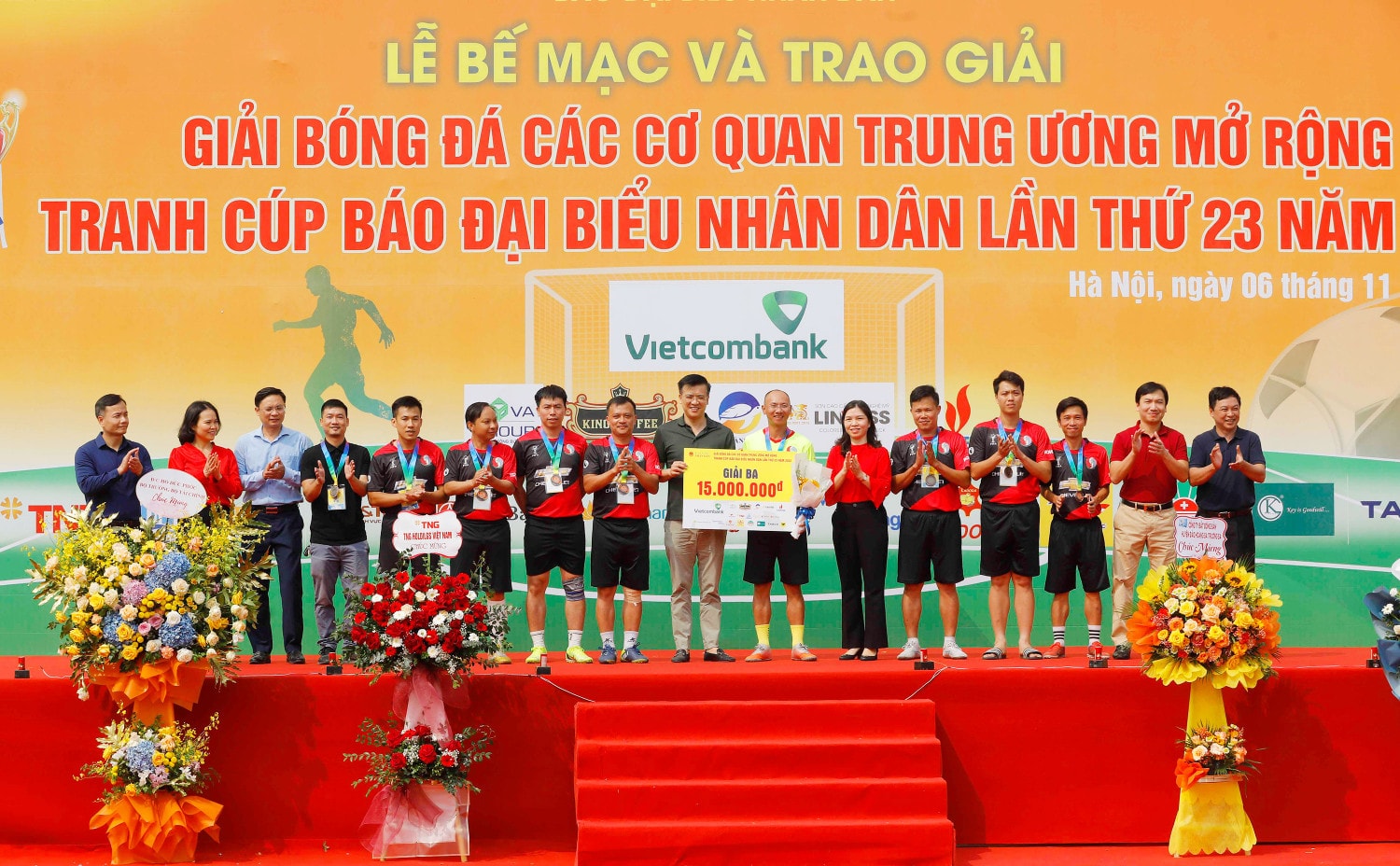 Lễ Bế mạc và trao giải Giải bóng đá các cơ quan Trung ương mở rộng tranh Cúp Báo Đại biểu Nhân dân lần thứ 23 -1