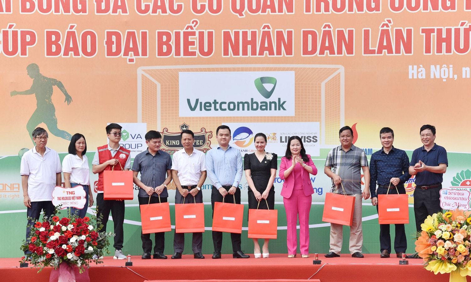 Lễ Bế mạc và trao giải Giải bóng đá các cơ quan Trung ương mở rộng tranh Cúp Báo Đại biểu Nhân dân lần thứ 23 -1