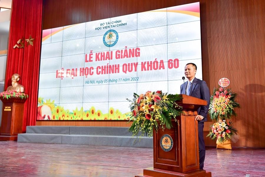 Vietcombank trao tặng học bổng trị giá 200 triệu đồng cho sinh viên Học viện Tài chính -0