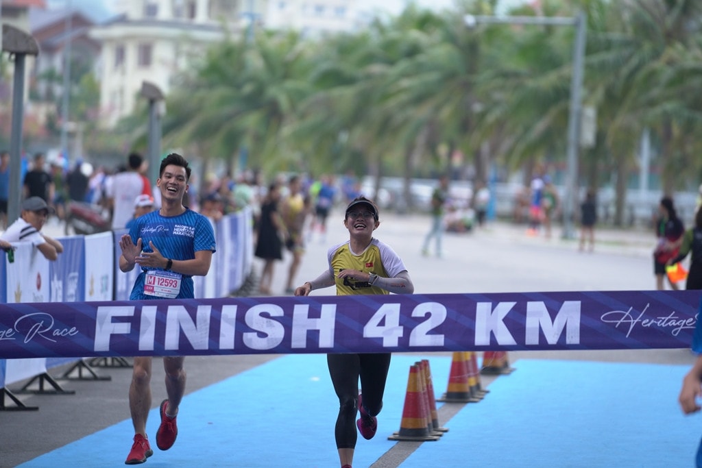thai-thi-hong-nhat-marathon1 (1).jpg -0
