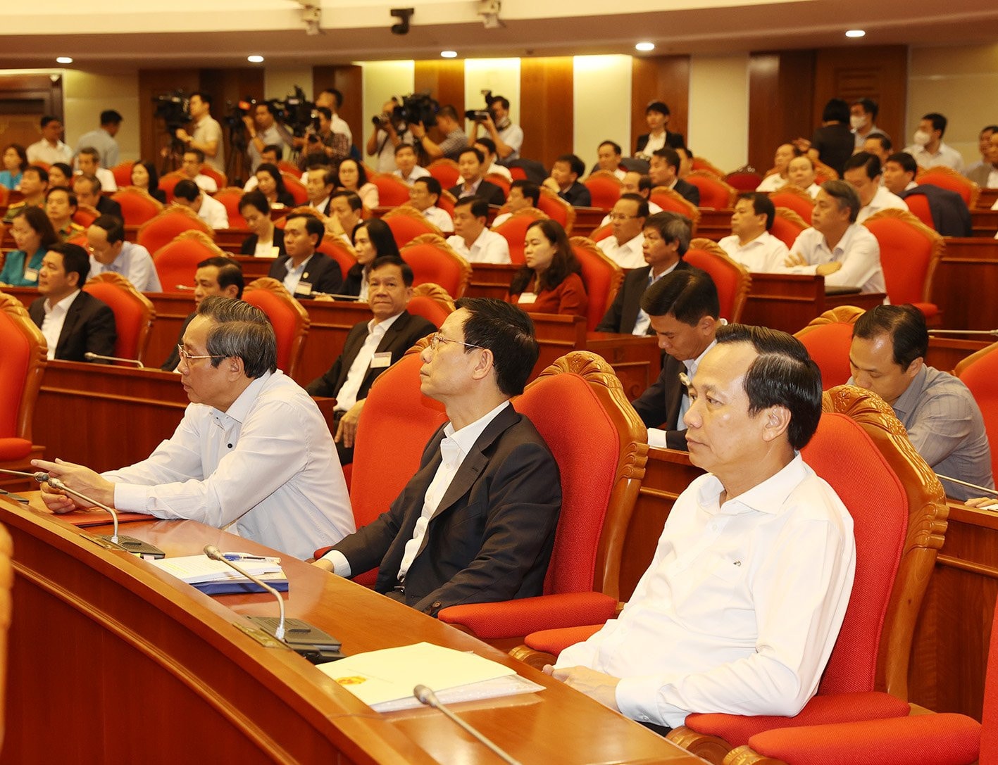 Hội nghị toàn quốc quán triệt Nghị quyết của Bộ Chính trị về phát triển Vùng Bắc Trung Bộ và Duyên hải Trung Bộ -0