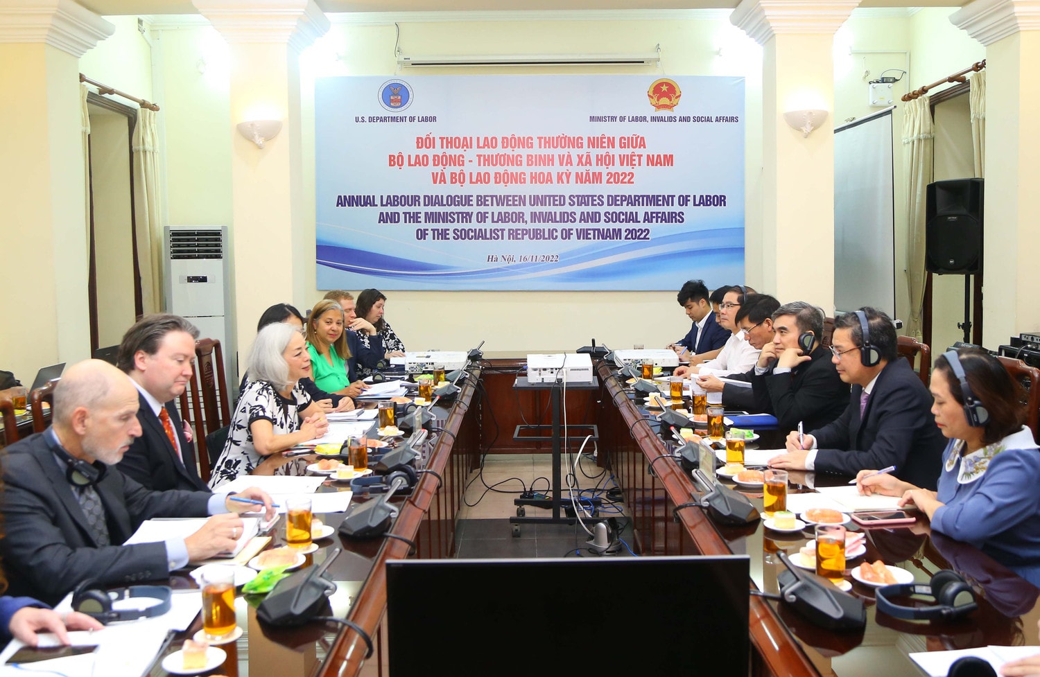 Toàn cảnh buổi đối thoại phiên đối thoại lao động việt nam - hoa kỳ sáng 16.11.jpg -0