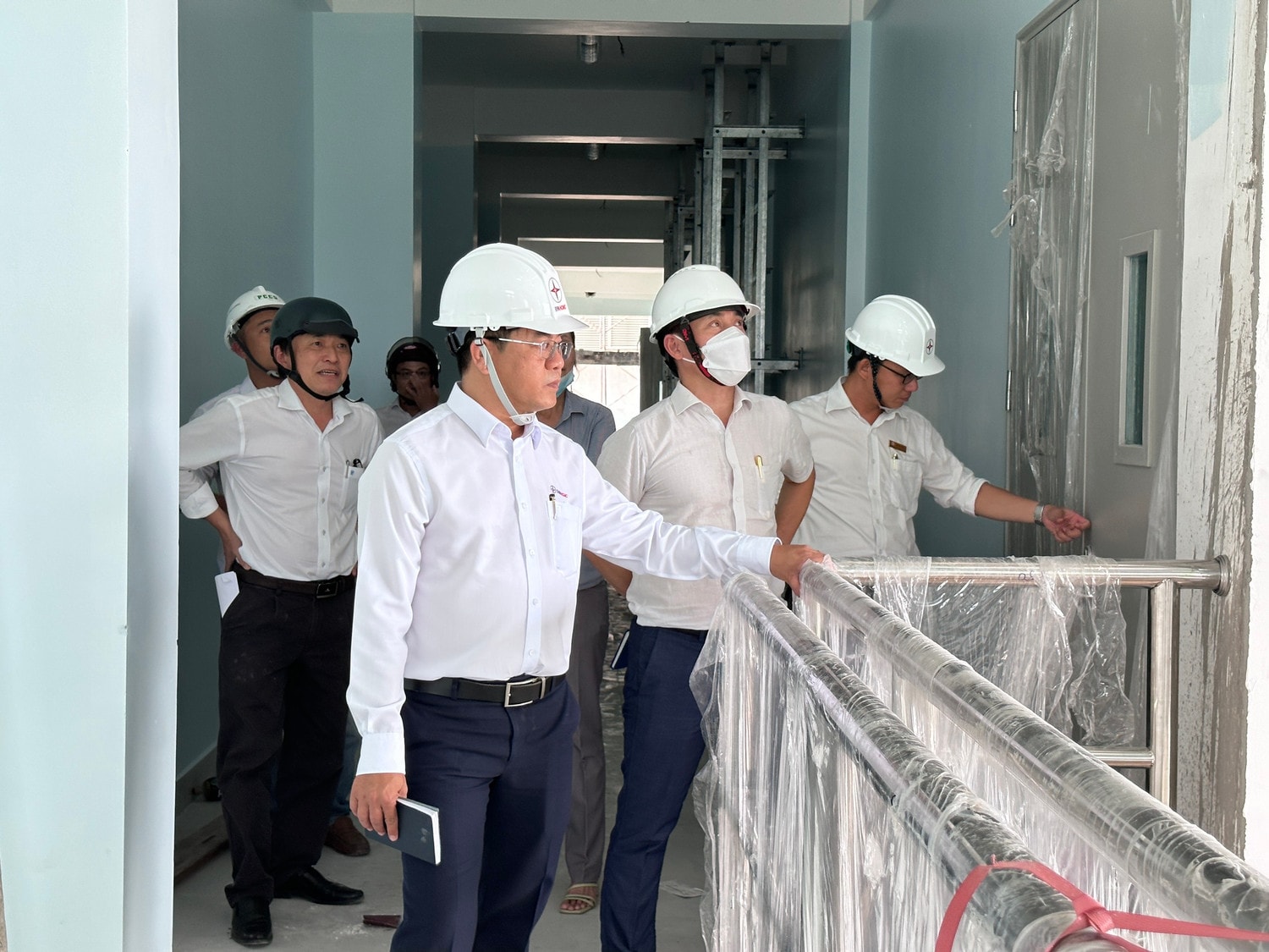 Thi công nước rút Trạm biến áp 220/110kV Tân Cảng - 0