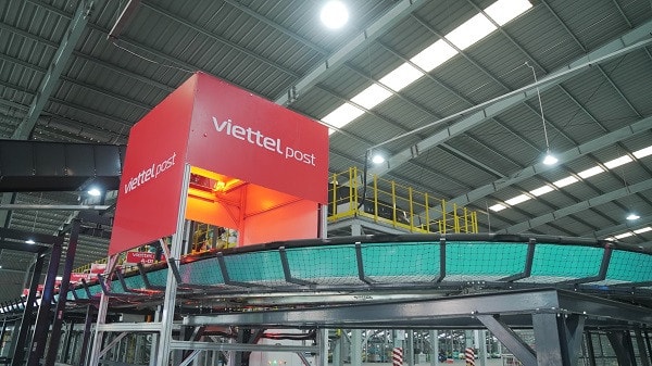 Tổng Cục thuế vừa có quyết định xử phạt đối với Tổng CTCP Bưu chính Viettel . Tổng Cục thuế vừa có quyết định xử phạt đối với Tổng CTCP Bưu chính Viettel .