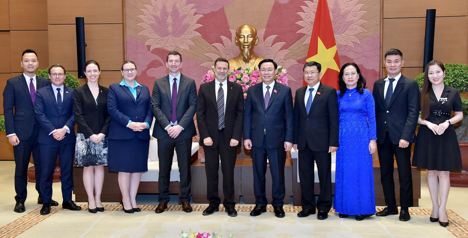 Chủ tịch Quốc hội Vương Đình Huệ tiếp Đại sứ Australia tại Việt Nam -0