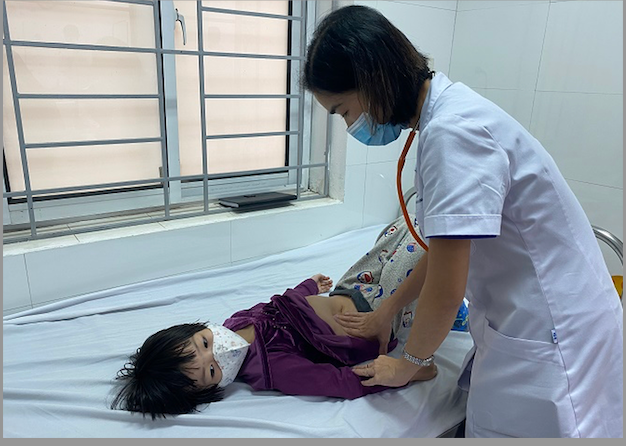 Chăm sóc trẻ bị sốt xuất huyết cần lưu ý điều gì? -0