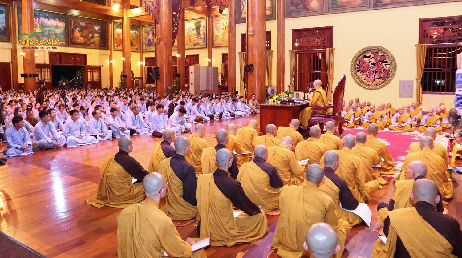 Thầy giáo, thầy tu - trọn vẹn một chữ Thầy -0