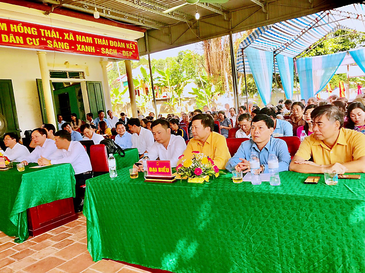 ĐBQH tỉnh TXCT và dự Ngày hội Đại đoàn kết với bà con xóm Hồng Thái, xã Nam Thái (huyện Nam Đàn) Bài 2: Ngược xuống miền xuôi, về miền biển… -0