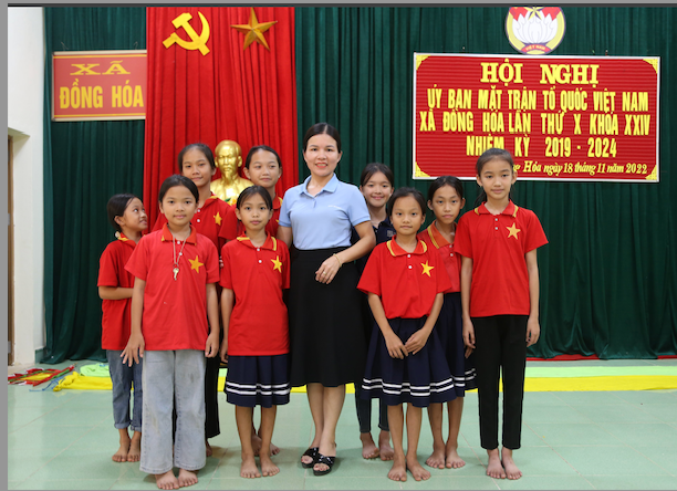 Chuyện về gia đình nghèo có 8 người con là nhà giáo -0