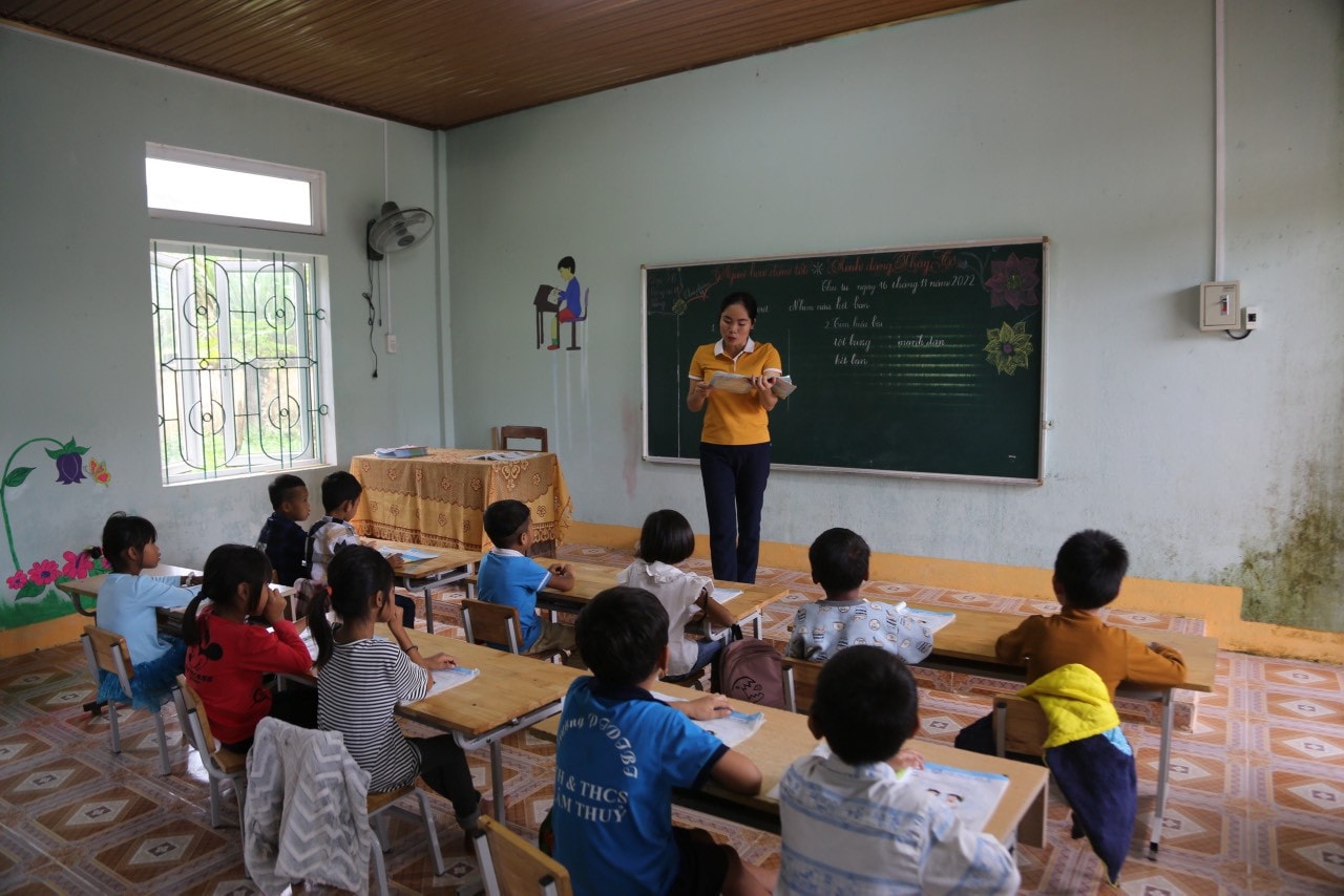 Cô giáo cắm bản và hành trình “gieo chữ” đầy gian nan nơi biên giới -0