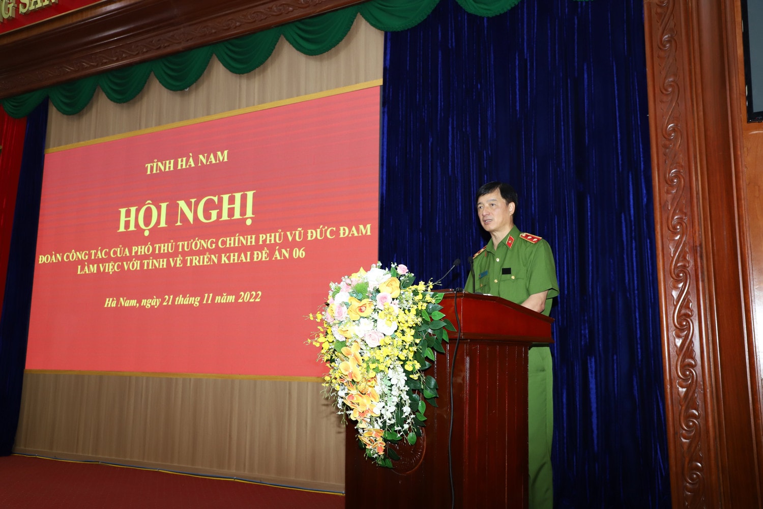 Quyết tâm, nỗ lực để phục vụ nhân dân -0