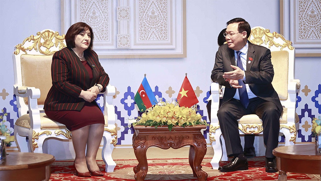 Chủ tịch Quốc hội Vương Đình Huệ thăm chính thức Vương quốc Campuchia và tham dự AIPA-43 -0
