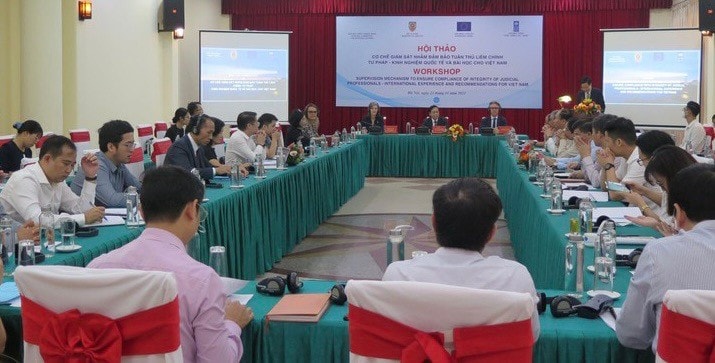 Chia sẻ kinh nghiệm quốc tế về bảo đảm tuân thủ liêm chính tư pháp -0