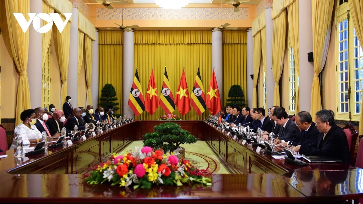 Chủ tịch Nước Nguyễn Xuân Phúc hội đàm với Tổng thống Cộng hòa Uganda -0