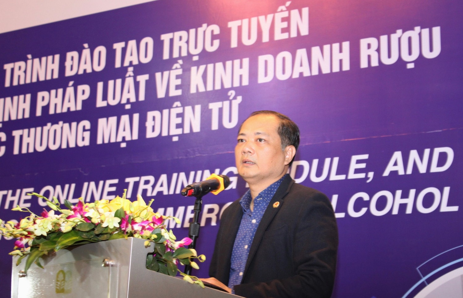 Hỗ trợ doanh nghiệp sản xuất đồ uống trong hoạt động thương mại điện tử -0