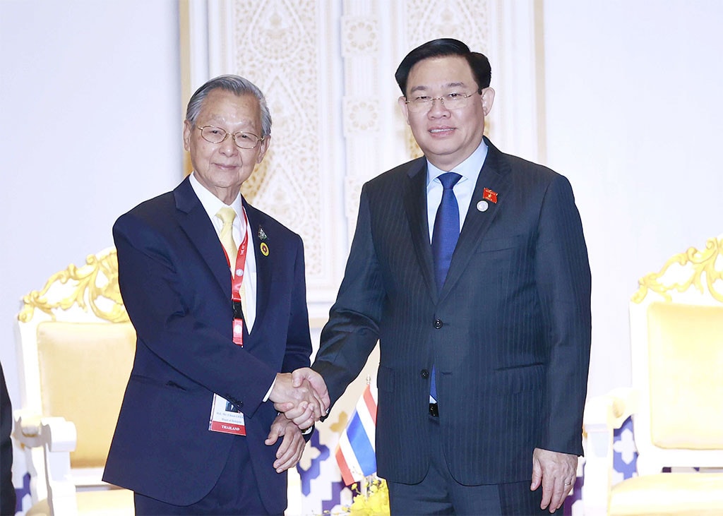 Chủ tịch Quốc hội Vương Đình Huệ kết thúc tốt đẹp chuyến thăm chính thức Vương quốc Campuchia, Cộng hoà Philippines và tham dự Đại hội đồng AIPA – 43