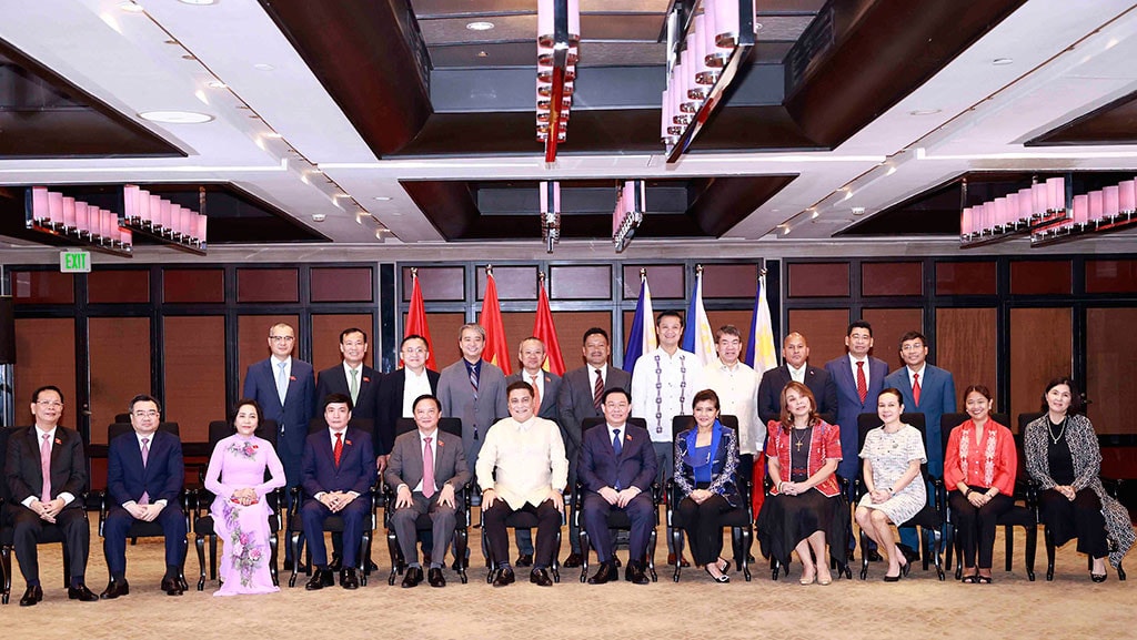 Chủ tịch Quốc hội Vương Đình Huệ thăm chính thức Cộng hòa Philippines