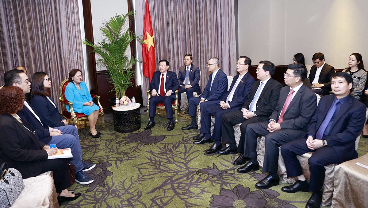 Chủ tịch Quốc hội Vương Đình Huệ tiếp CHỦ TỊCH TẬP ĐOÀN PHÁT TRIỂN Đặc khu CLARK -1