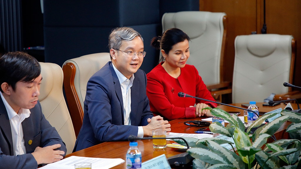 <p><em>Thưa ông Đào Ngọc Tiến, Phó Hiệu trưởng trường ĐH Ngoại thương, về phía cơ sở đào tạo, thì các trường cần làm gì để đảm bảo chất lượng vượt trội của các chương trình liên kết đào tạo với nước ngoài nâng cao tính lan toả từ chất lượng đào tạo các chương trình liên kết quốc tế sang các chương trình đào tạo truyền thống hiện nay?</em></p> -0