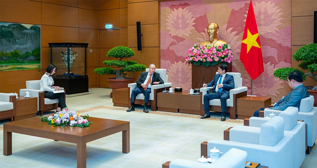 Phó Chủ nhiệm Ủy ban Đối ngoại Lê Anh Tuấn tiếp Đại sứ Algeria tại Việt Nam -0