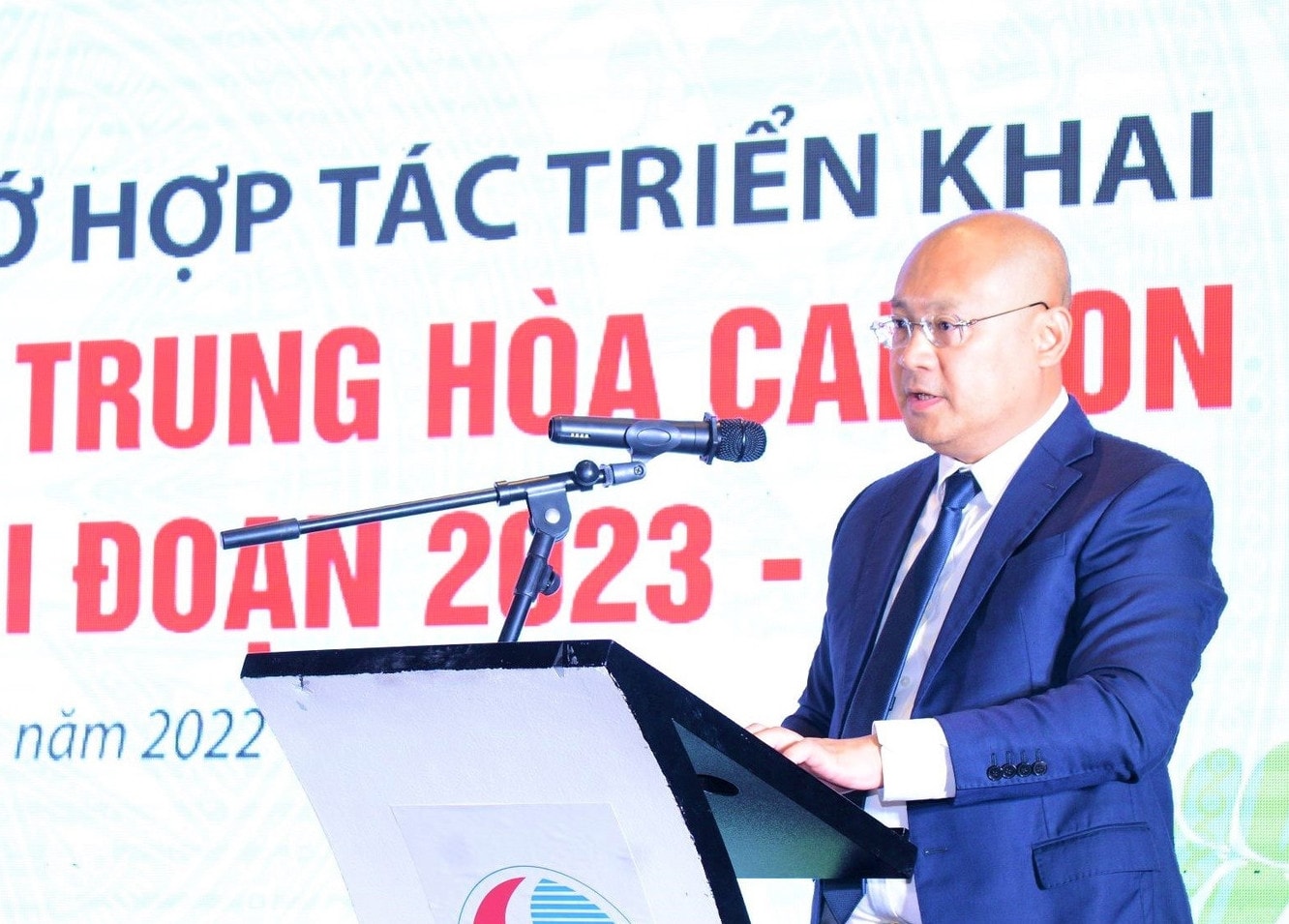 Tổng Biên tập Báo Tài nguyên và Môi trường Hoàng Mạnh Hà phát biểu tại buổi lễ ký kết