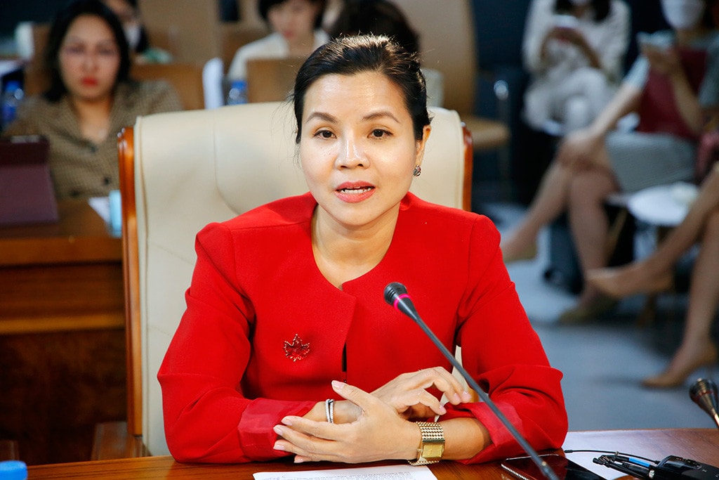 <p><em>Thưa <strong>PGS.TS Hồ Thúy Ngọc, Trưởng khoa Đào tạo quốc tế, Trường ĐH Ngoại thương</strong>, thông tin về chất lượng, về học phí các chương trình quốc tế, chương trình liên kết đào tạo tại Việt Nam đang được quan tâm. Theo bà, yếu tố nào mà thí sinh và phụ huynh cần chú trọng để đánh giá một chương trình quốc tế là chất lượng? </em></p> -0