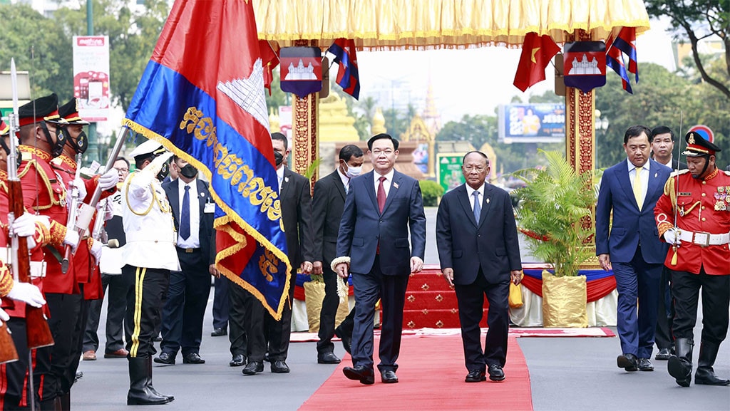 Chủ tịch Quốc hội Vương Đình Huệ kết thúc tốt đẹp chuyến thăm chính thức Vương quốc Campuchia, Cộng hoà Philippines và tham dự Đại hội đồng AIPA – 43 -0