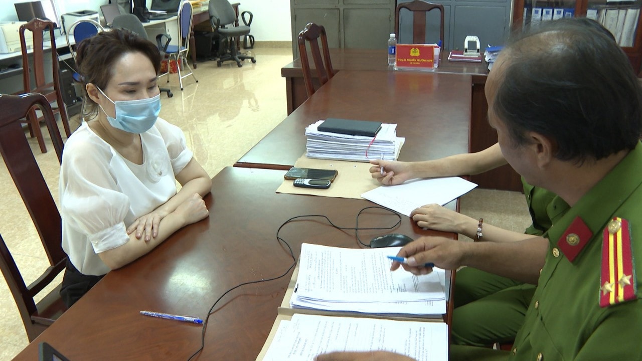 Thừa Thiên Huế: Bắt giam 2 đối tượng lừa đảo chiếm đoạt tài sản trong hoạt động bất động sản -0