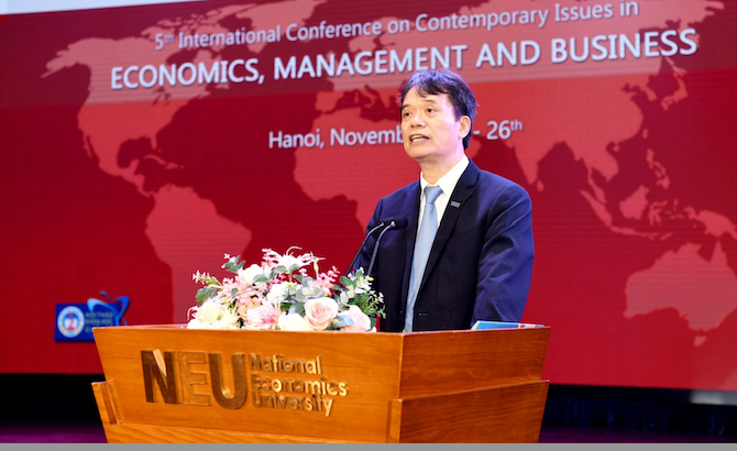 Các giáo sư, chuyên gia thế giới và Việt Nam bàn về “Các vấn đề đương đại trong Kinh tế, Quản trị và Kinh doanh