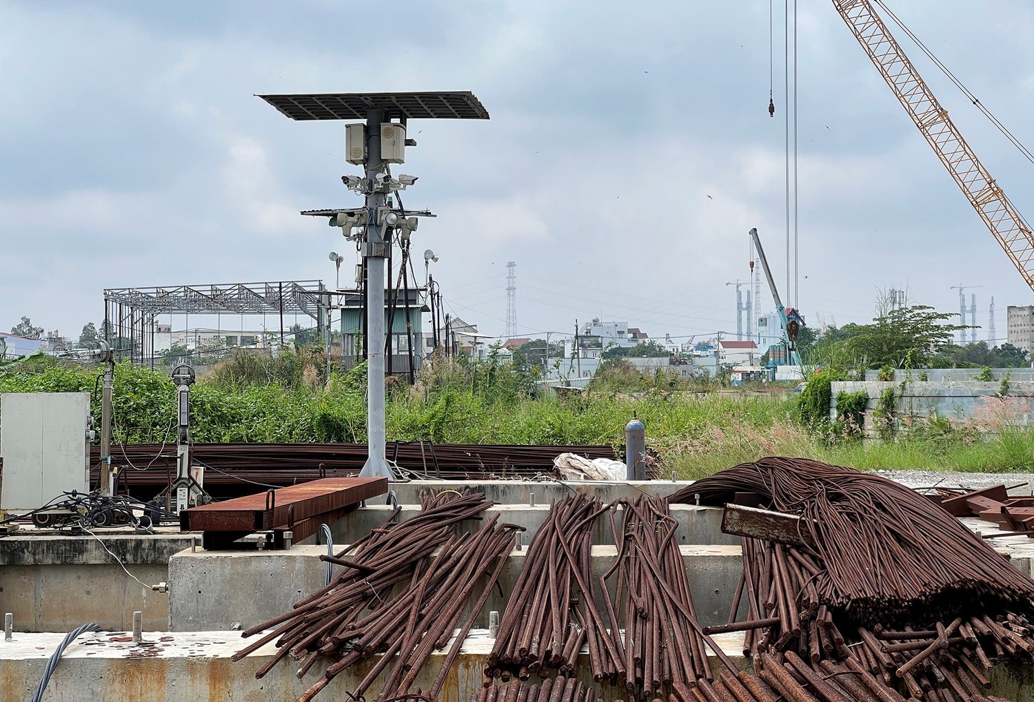Hoang tàn công trình Tổng kho dự trữ 450.000 m3 xăng dầu tại TP.HCM