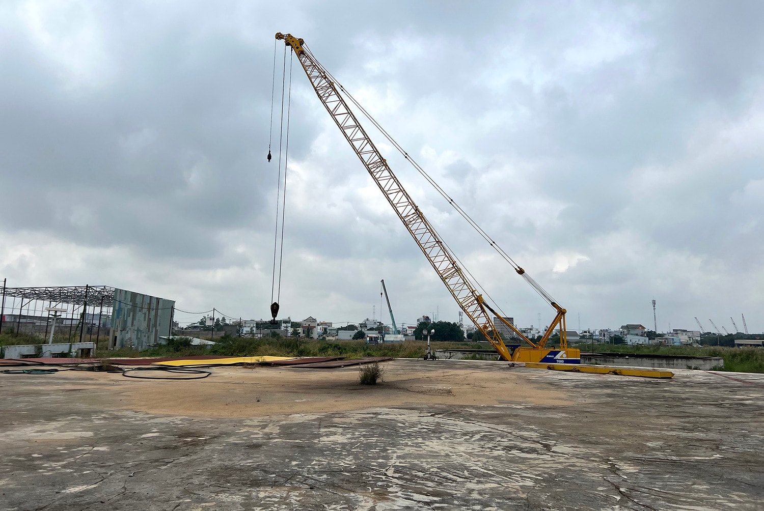Hoang tàn công trình Tổng kho dự trữ 450.000 m3 xăng dầu tại TP.HCM