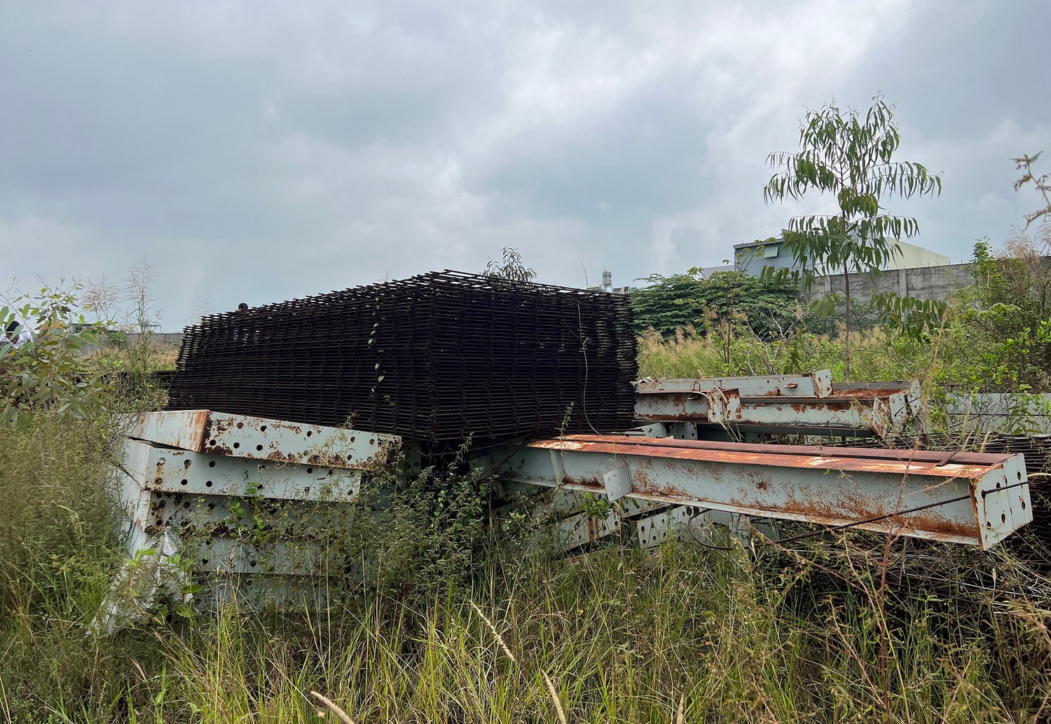 Hoang tàn công trình Tổng kho dự trữ 450.000 m3 xăng dầu tại TP.HCM