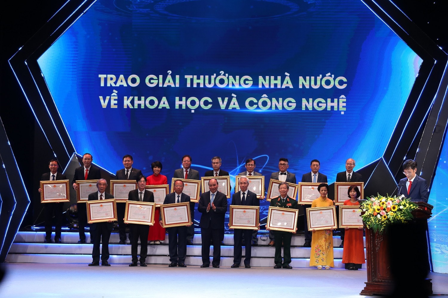 Chủ tịch nước trao Giải thưởng Hồ Chí Minh, Giải thưởng Nhà nước về KH&CN -0