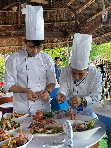Bạc Liêu: xác lập kỷ lục Việt Nam về 122 món ăn được chế biến từ tôm và muối -0