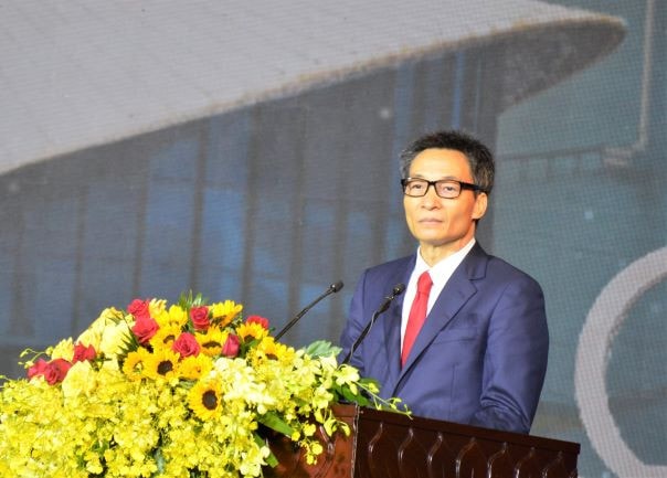 Phó Thủ tướng Vũ Đức Đam đến dự và chỉ đạo Hội nghị Trao Quyết định chủ trương đầu tư cho 7 nhà đầu tư -0