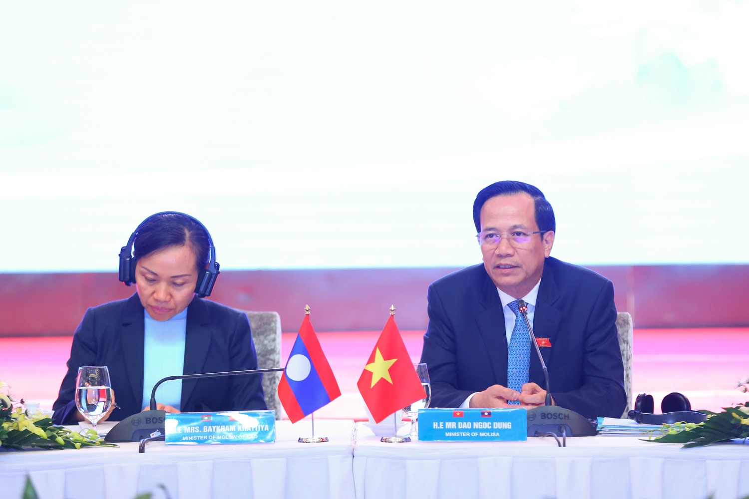 Tăng cường hợp tác đặc biệt về Lao động, Phúc lợi xã hội và Phát triển nguồn nhân lực Việt Nam - Lào -0