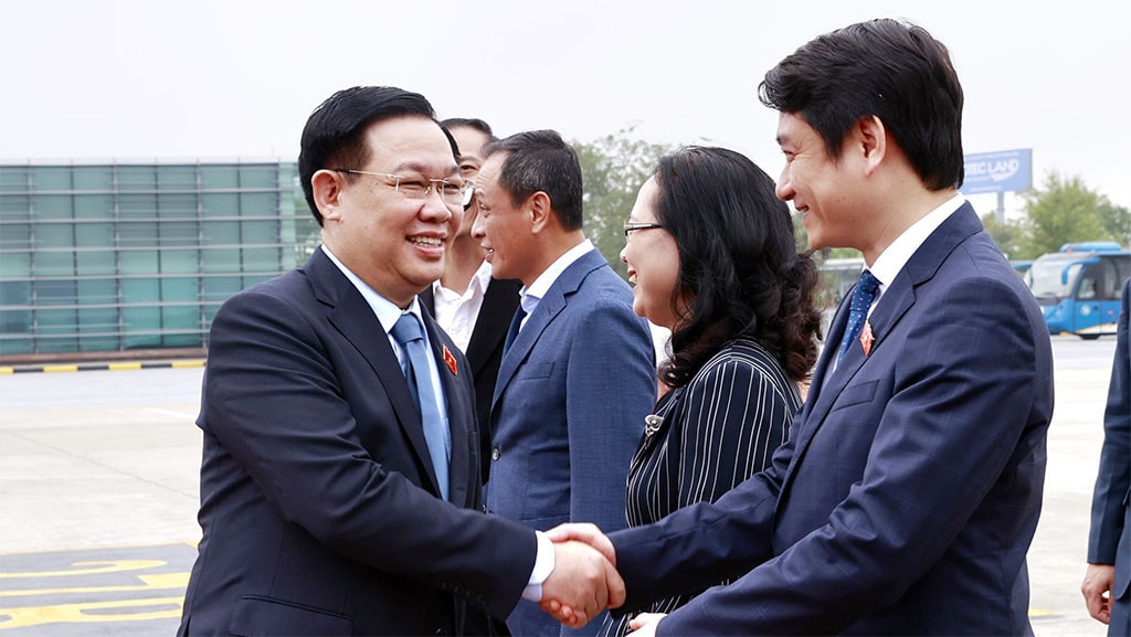 Chủ tịch Quốc hội Vương Đình Huệ lên đường thăm chính thức Australia và New Zealand -1