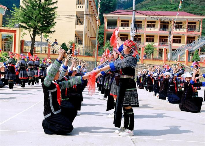 Mù Cang Chải, điểm sáng về dạy học tiếng dân tộc thiểu số trong trường phổ thông -0