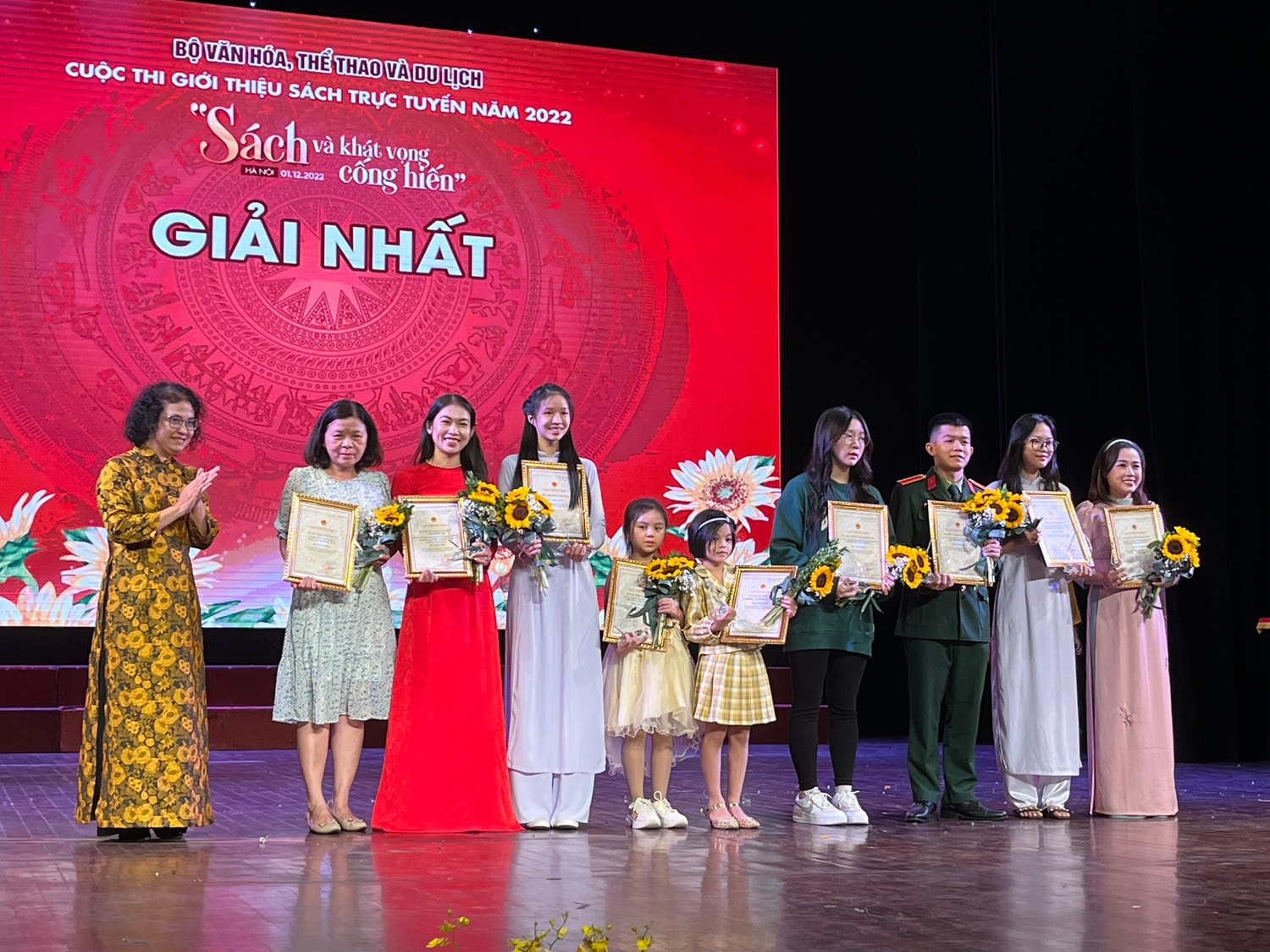 Tín hiệu vui về phát triển văn hóa đọc -0