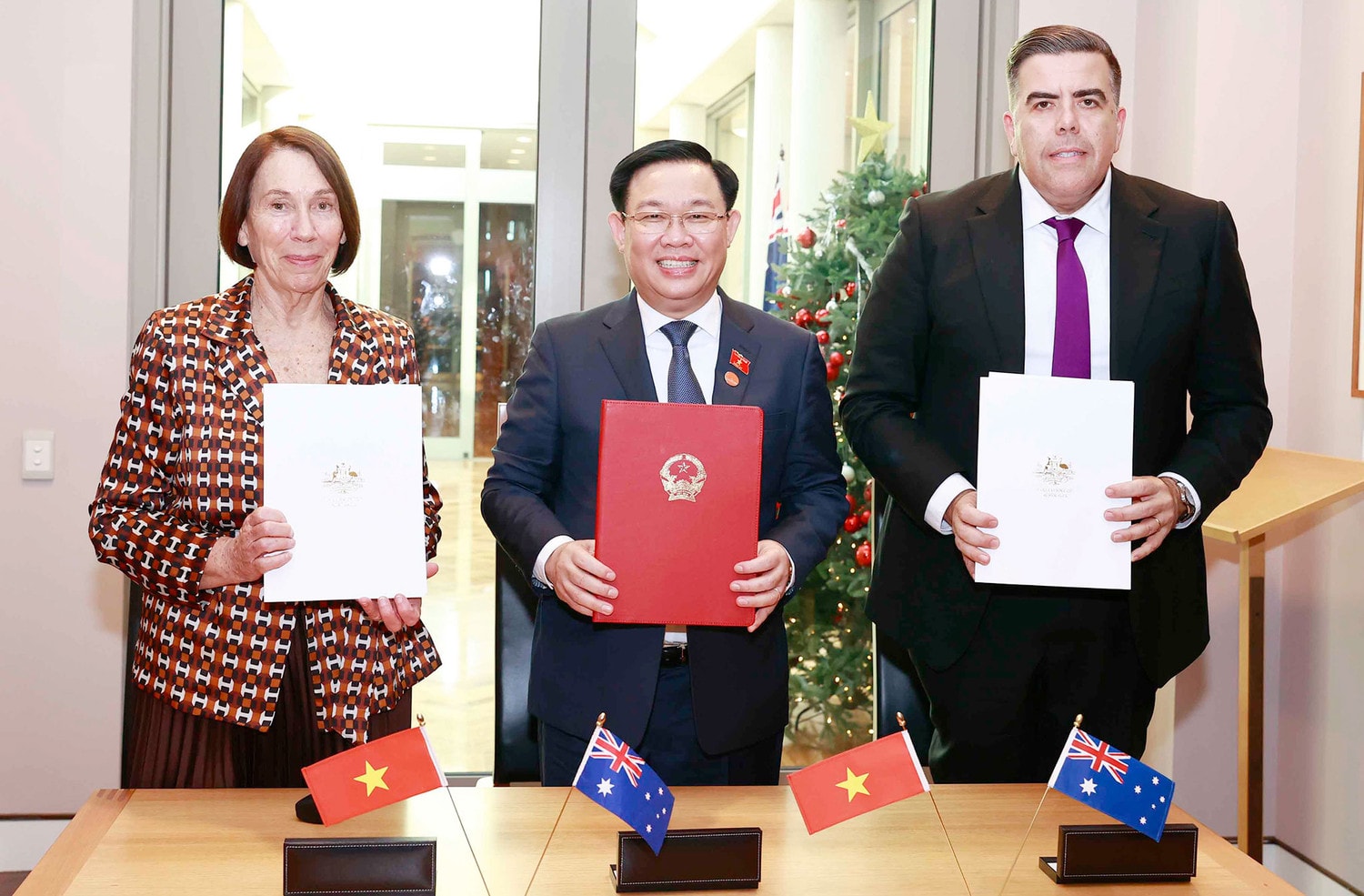 Ngày làm việc đầu tiên của Chủ tịch Quốc hội Vương Đình Huệ tại Australia -0