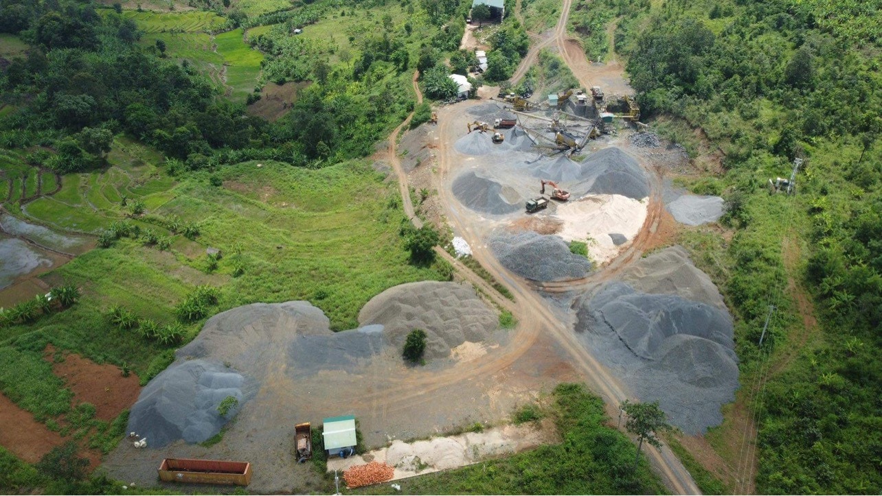 Gia Lai : Nhiều mỏ khoáng sản chưa lắp đặt trạm cân, camera giám sát -0