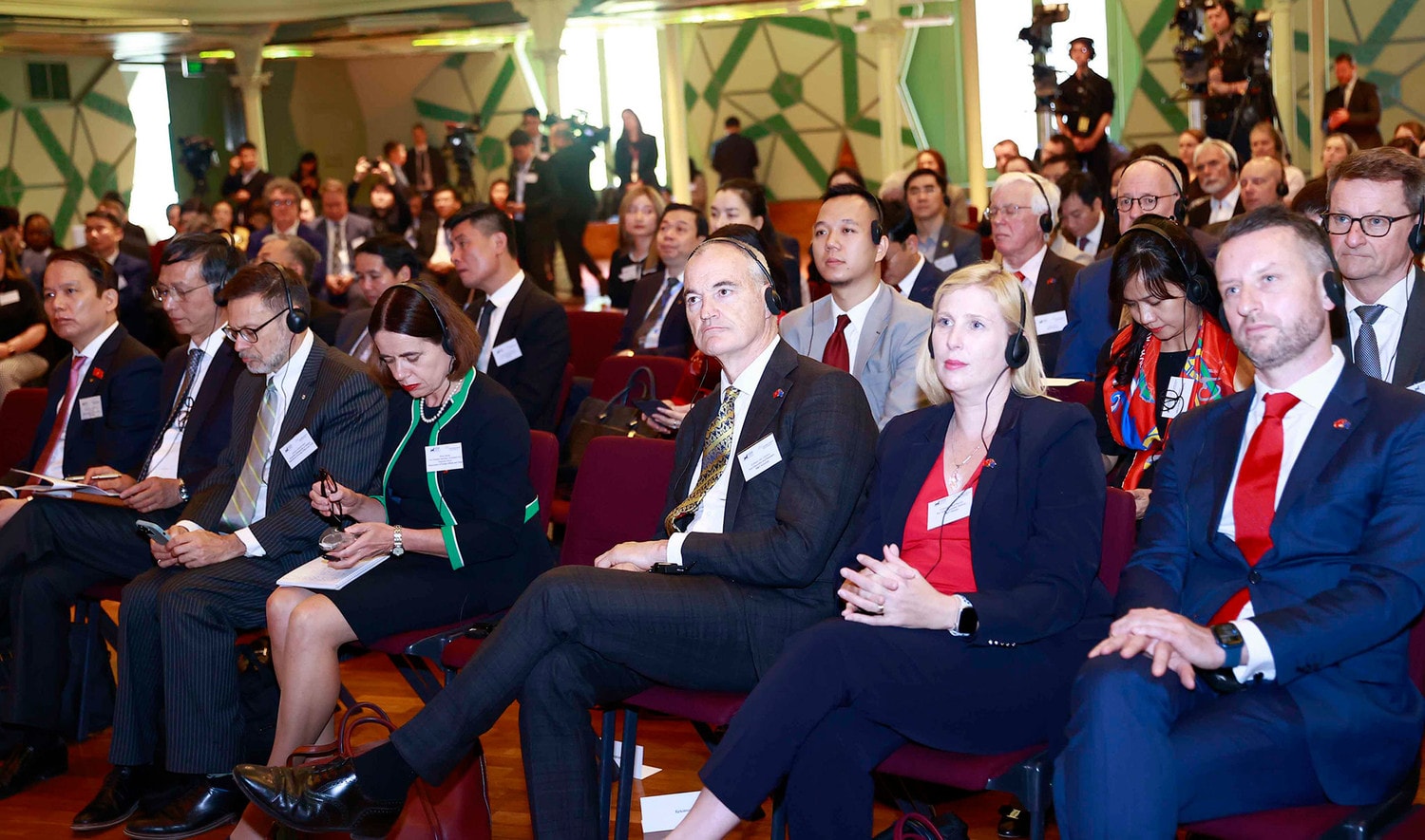 Tăng cường quan hệ đối tác chiến lược Việt Nam - Australia vì hoà bình, ổn định, hợp tác và phát triển -0