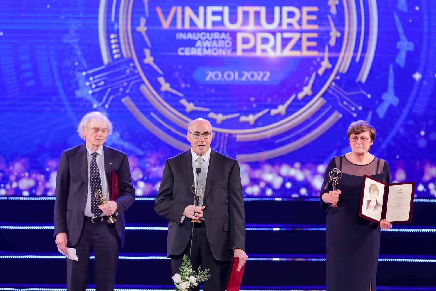 Chủ nhân Giải thưởng VinFuture tiết lộ về việc sử dụng khoản thưởng triệu đô -0