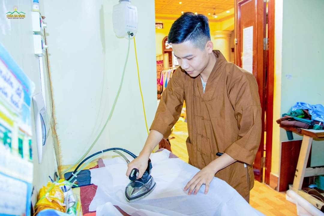 Chùa Ba Vàng tổ chức kỷ niệm 764 năm Ngày sinh Phật hoàng Trần Nhân Tông -2