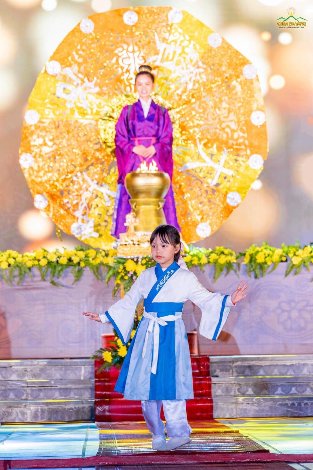Mong ngọn lửa đoàn kết, hòa hợp dân tộc được thắp sáng mãi -1